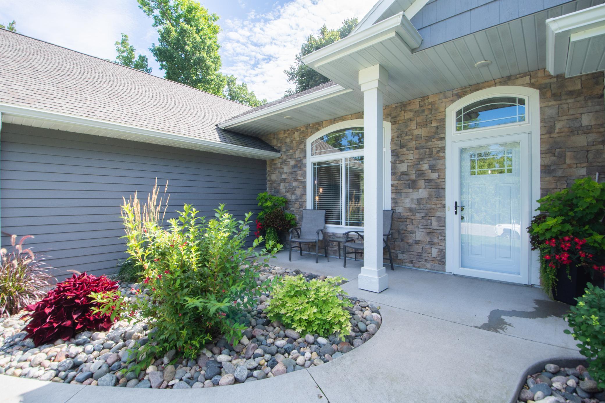 2018 single family home for sale at 1853 Aspen Drive in Detroit Lakes, MN — 3 bed, 2 bath (photo 6 of 58)