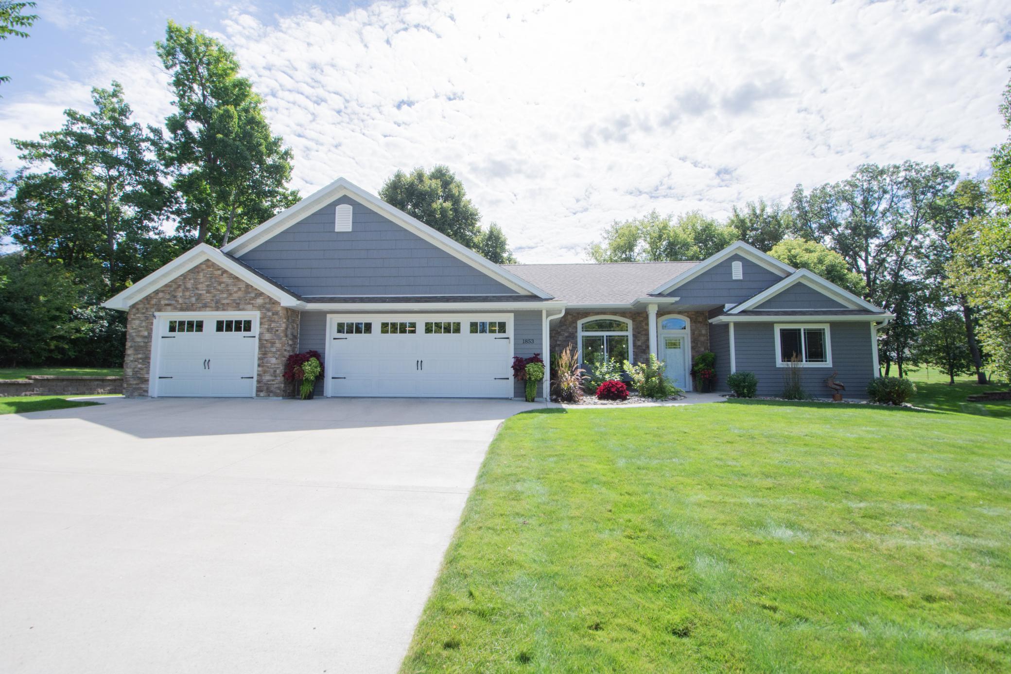 2018 single family home for sale at 1853 Aspen Drive in Detroit Lakes, MN — 3 bed, 2 bath