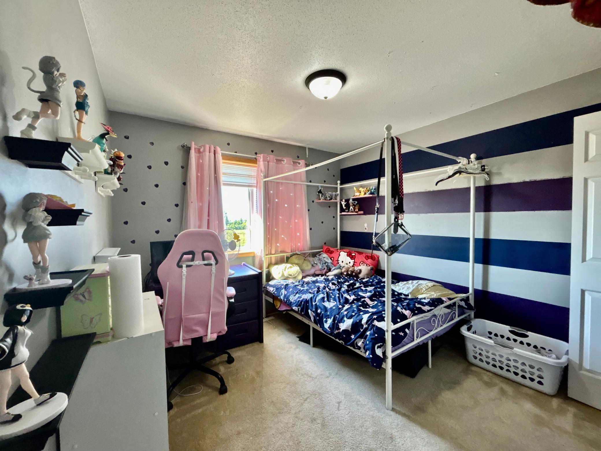 2006 twin home for sale at 1113 Morningside Drive in Casselton, ND — 4 bed, 2 bath (photo 16 of 33)