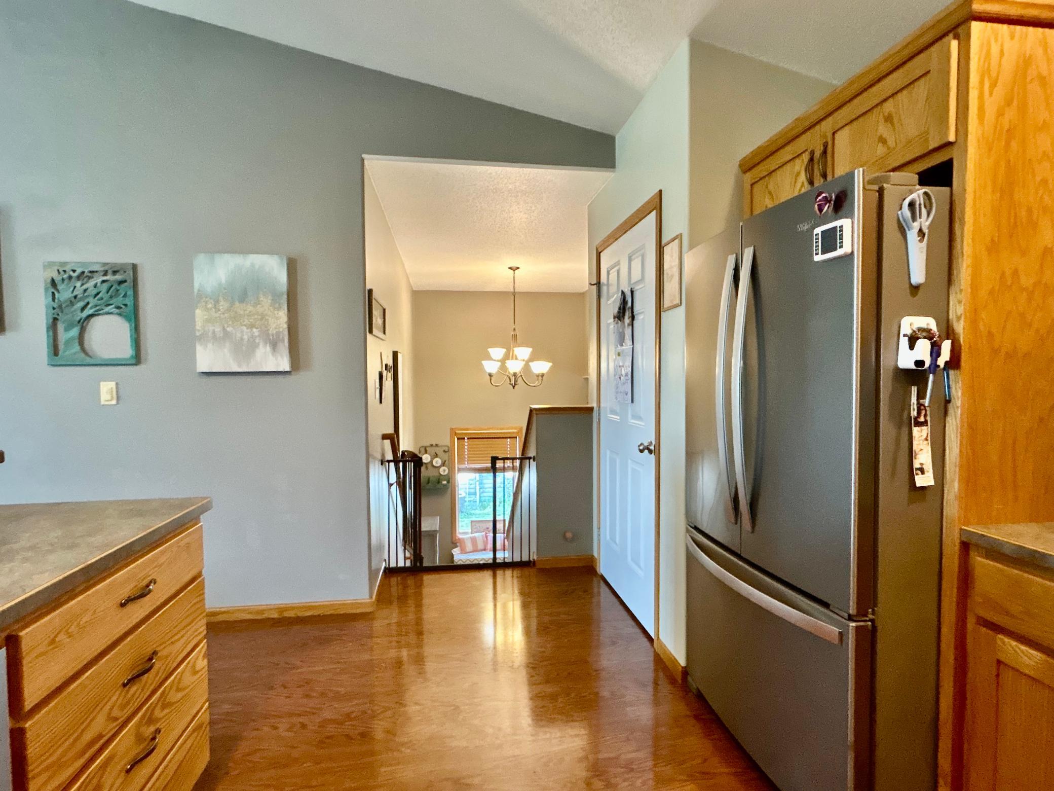 2006 twin home for sale at 1113 Morningside Drive in Casselton, ND — 4 bed, 2 bath (photo 10 of 33)