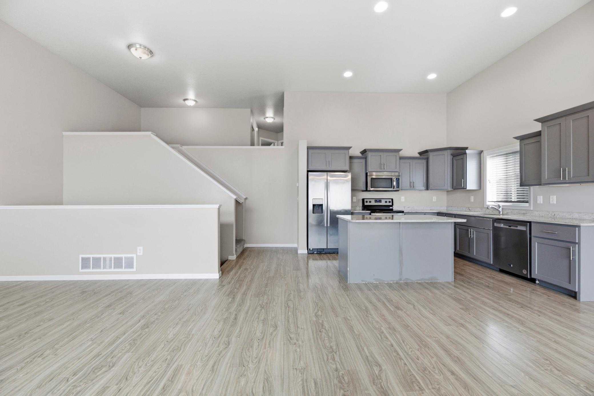 2015 single family home for sale at 5444 Justice Drive S in Fargo, ND — 3 bed, 3 bath (photo 11 of 36)