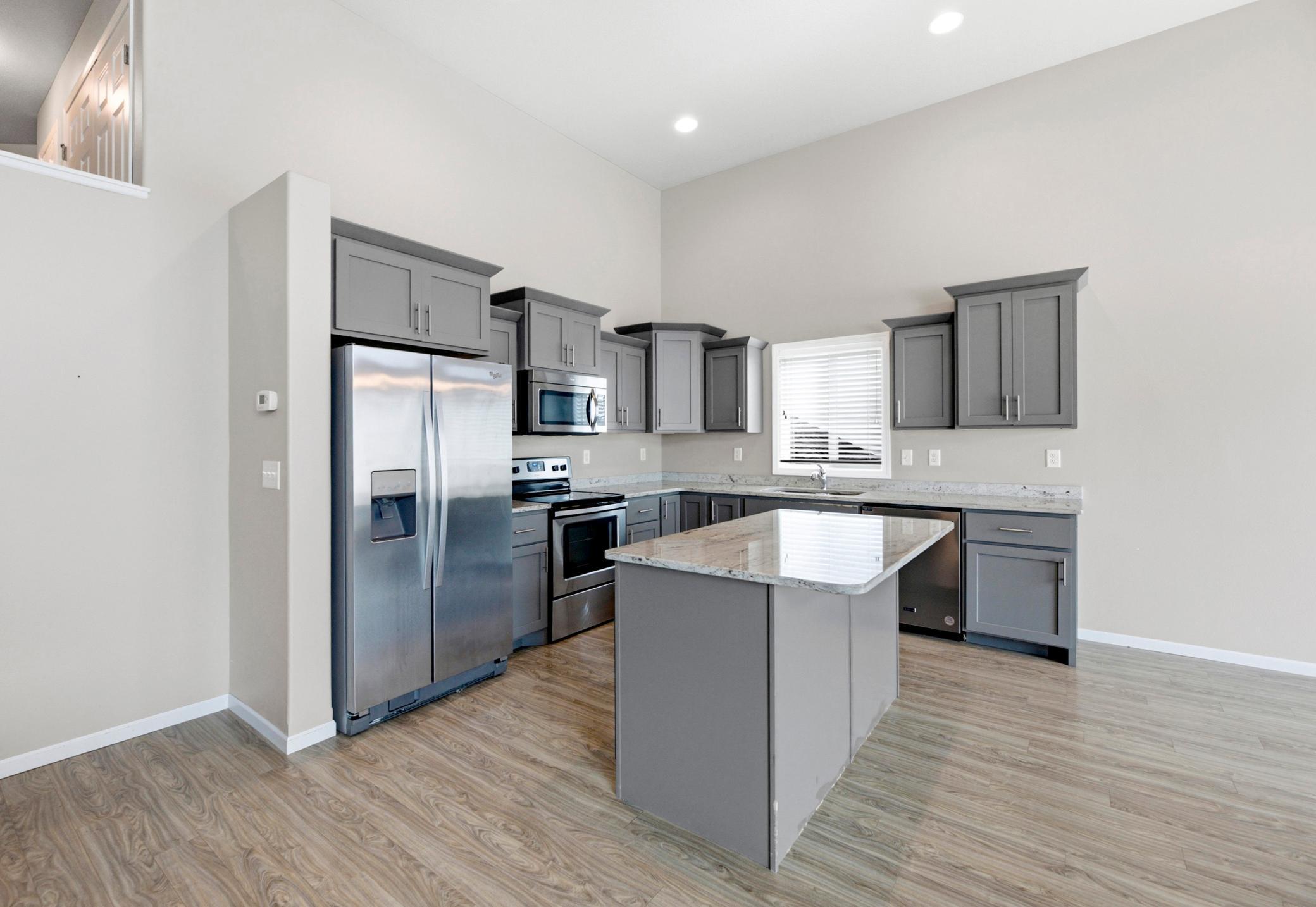 2015 single family home for sale at 5444 Justice Drive S in Fargo, ND — 3 bed, 3 bath (photo 13 of 36)