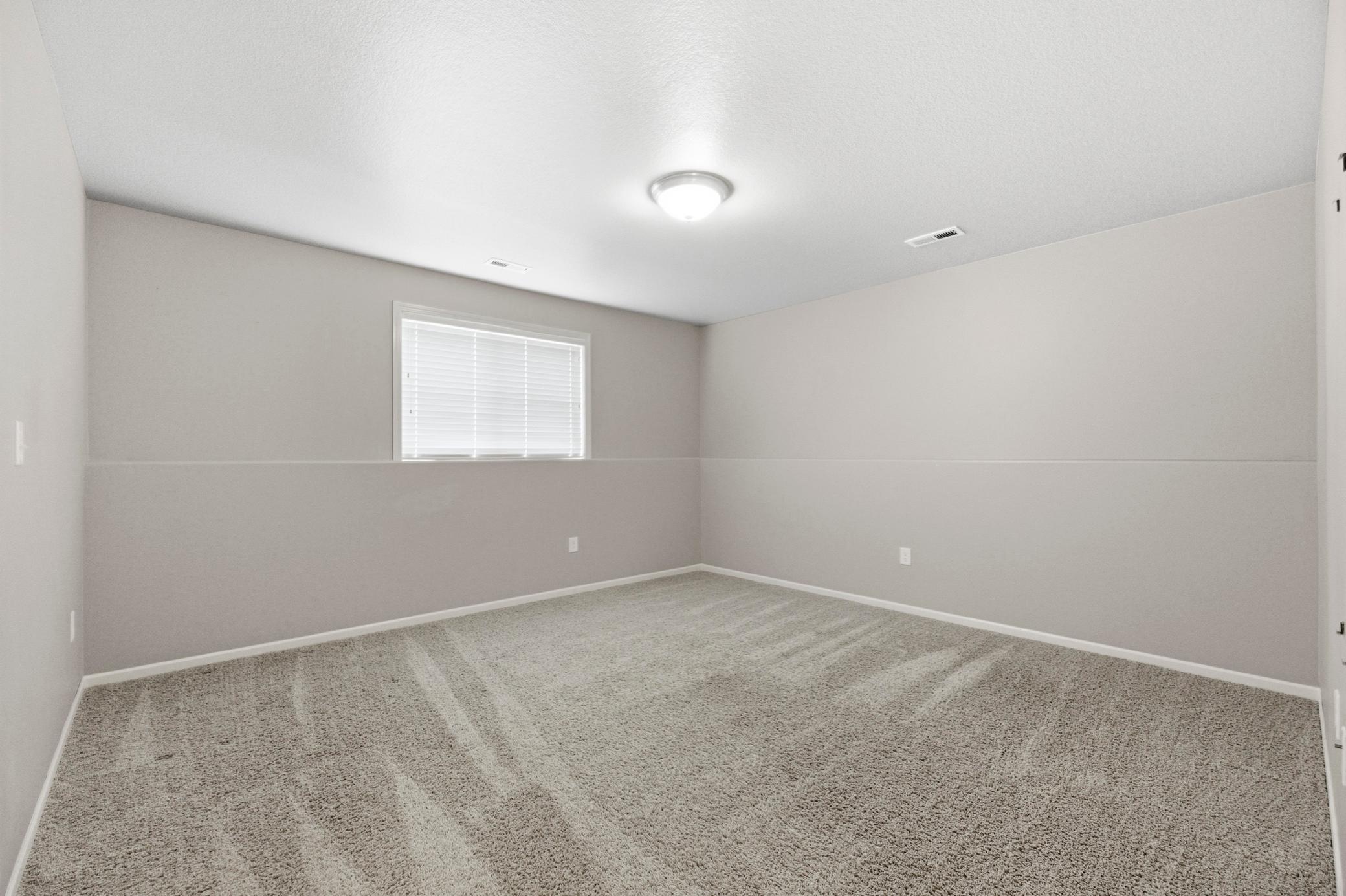 2015 single family home for sale at 5444 Justice Drive S in Fargo, ND — 3 bed, 3 bath (photo 29 of 36)