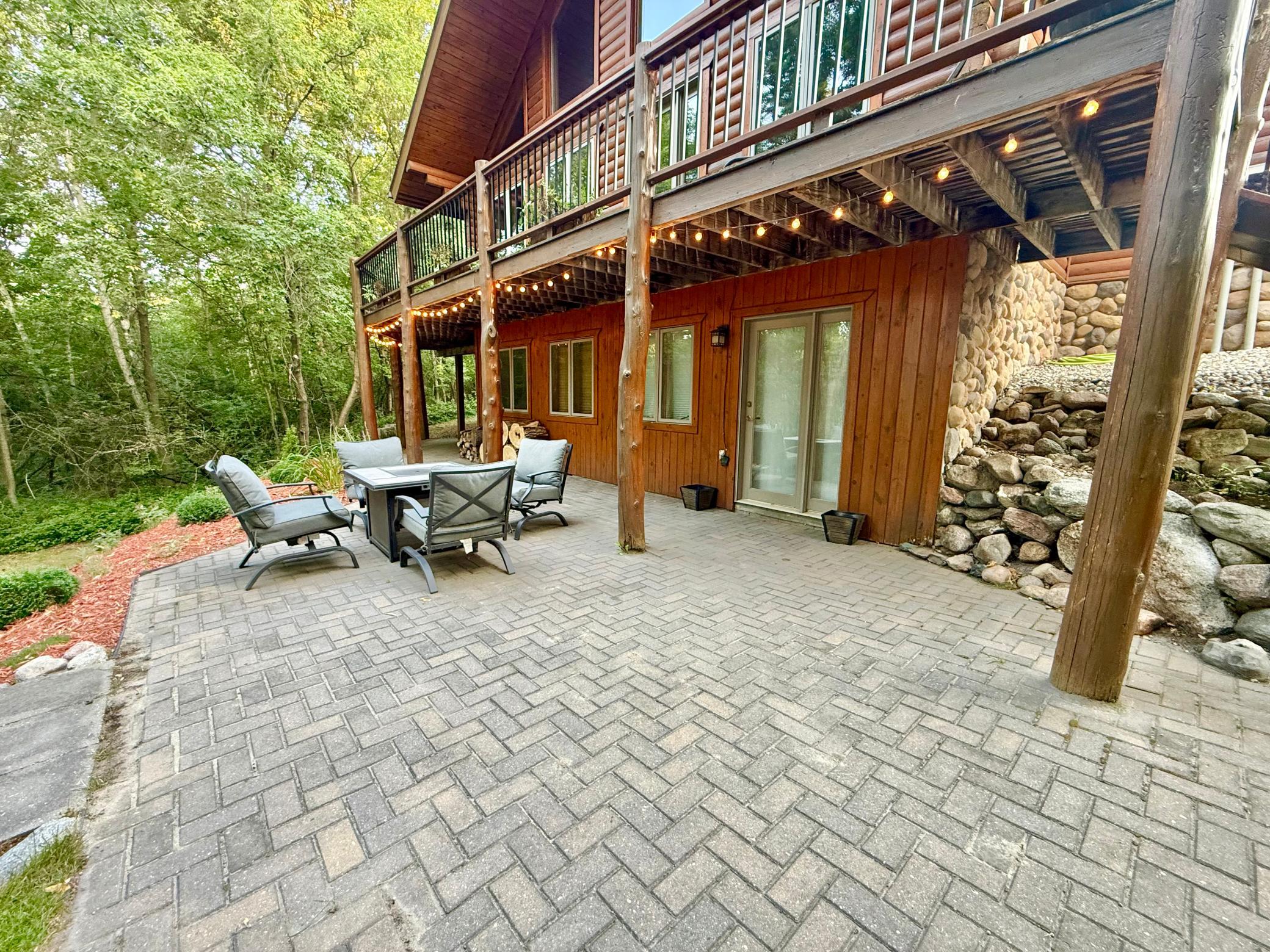 1995 single family home for sale at 130 Eastwood Drive in Thief River Falls, MN — 3 bed, 3 bath (photo 102 of 120)