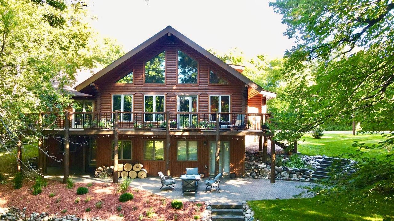 1995 single family home for sale at 130 Eastwood Drive in Thief River Falls, MN — 3 bed, 3 bath (photo 103 of 120)