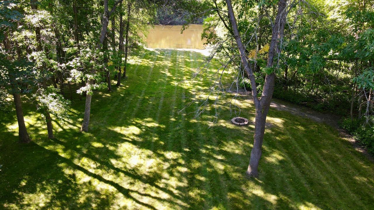 1995 single family home for sale at 130 Eastwood Drive in Thief River Falls, MN — 3 bed, 3 bath (photo 116 of 120)