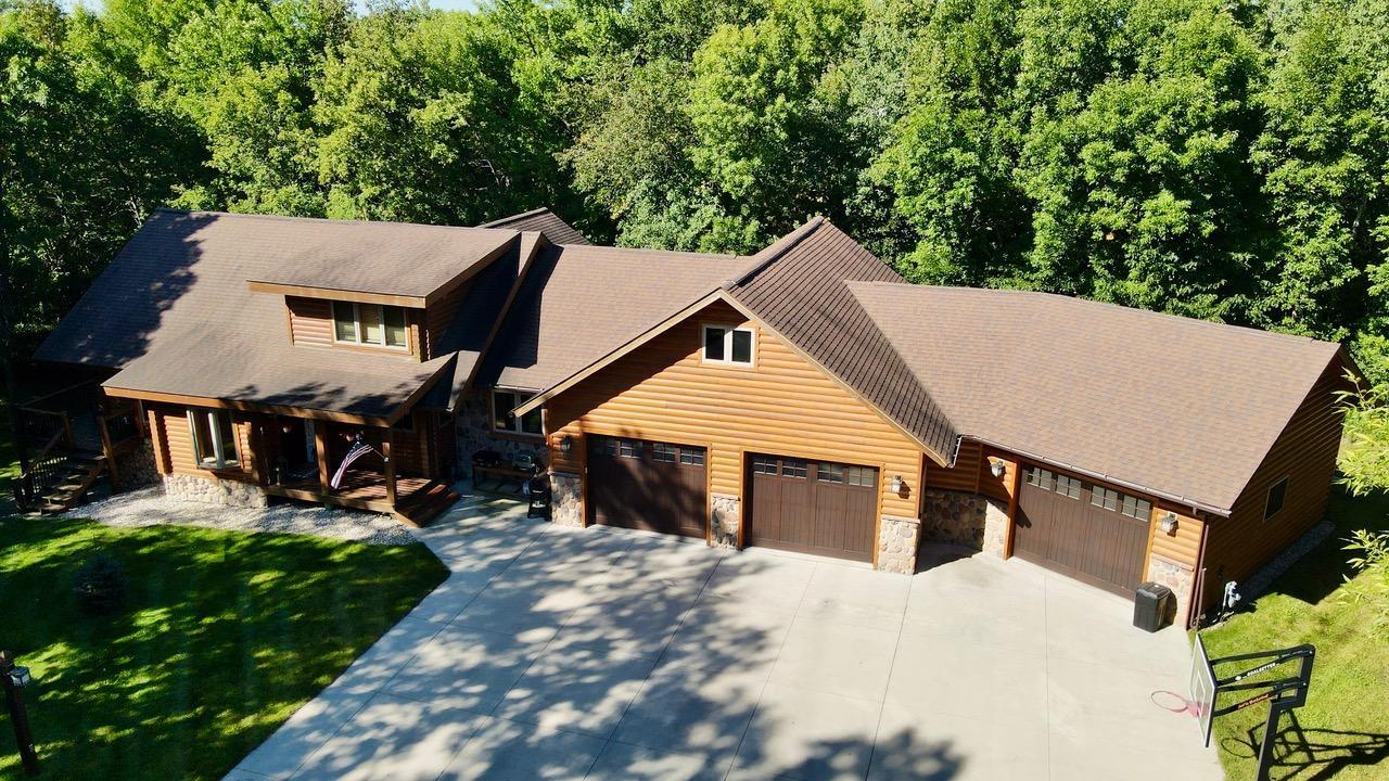 1995 single family home for sale at 130 Eastwood Drive in Thief River Falls, MN — 3 bed, 3 bath (photo 119 of 120)