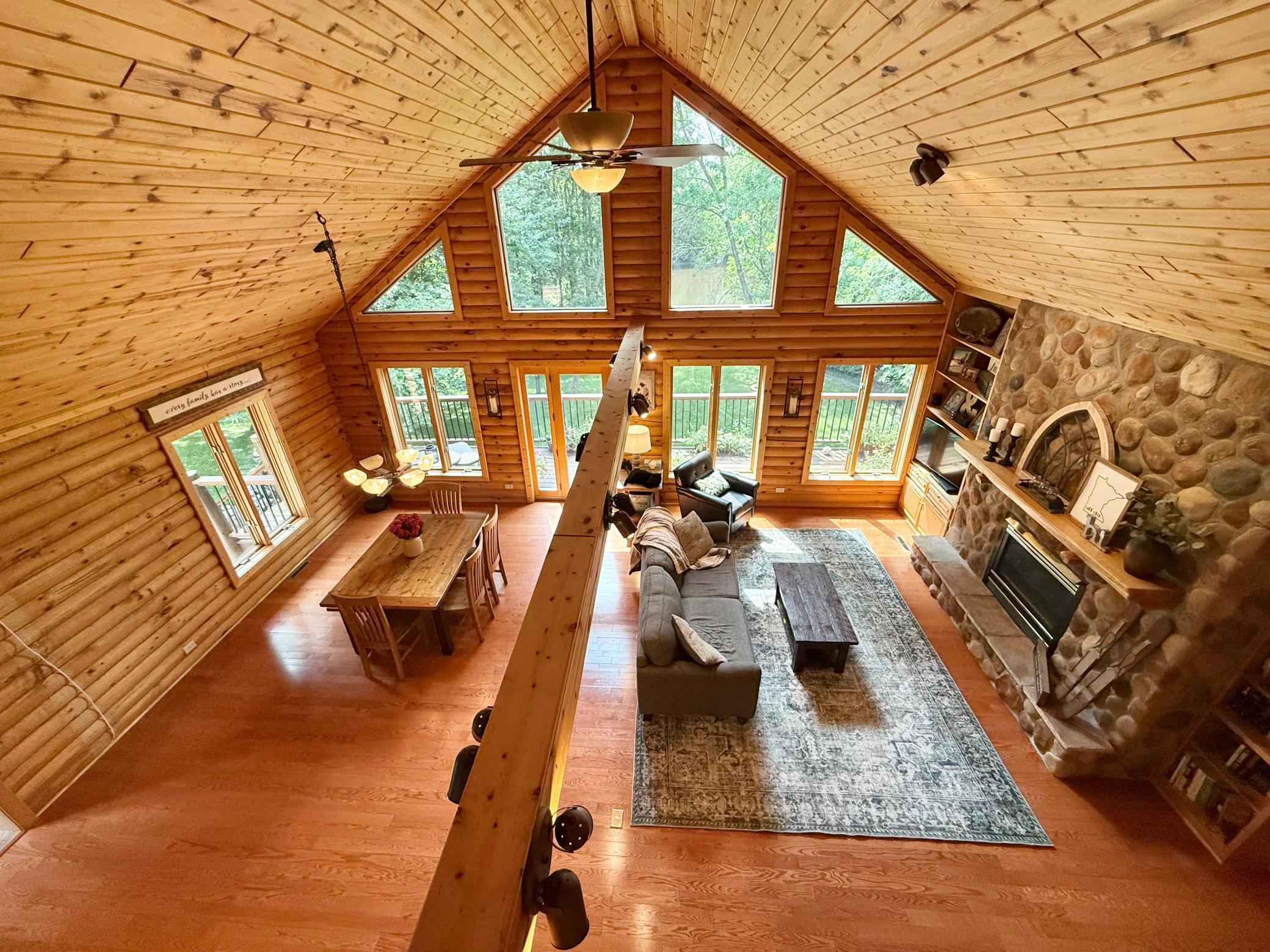 1995 single family home for sale at 130 Eastwood Drive in Thief River Falls, MN — 3 bed, 3 bath (photo 31 of 120)