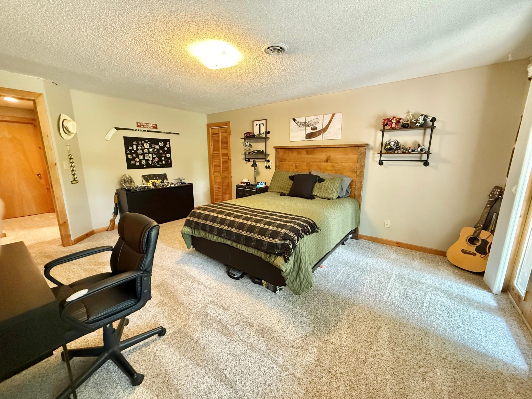 1995 single family home for sale at 130 Eastwood Drive in Thief River Falls, MN — 3 bed, 3 bath (photo 78 of 120)