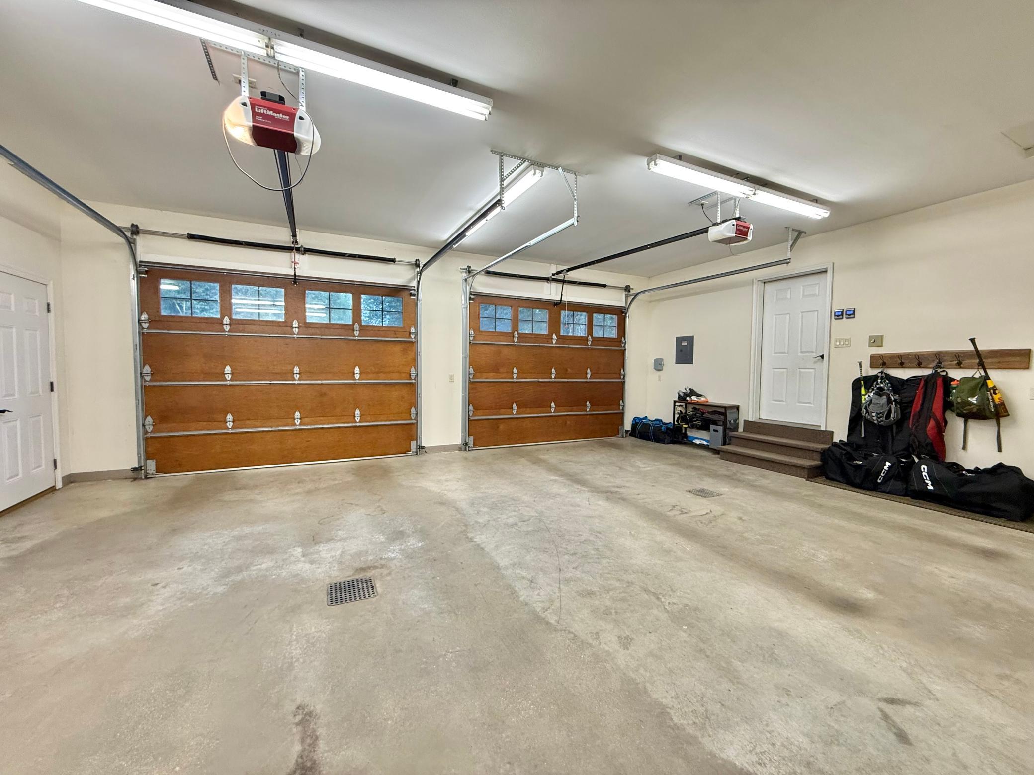 1995 single family home for sale at 130 Eastwood Drive in Thief River Falls, MN — 3 bed, 3 bath (photo 85 of 120)