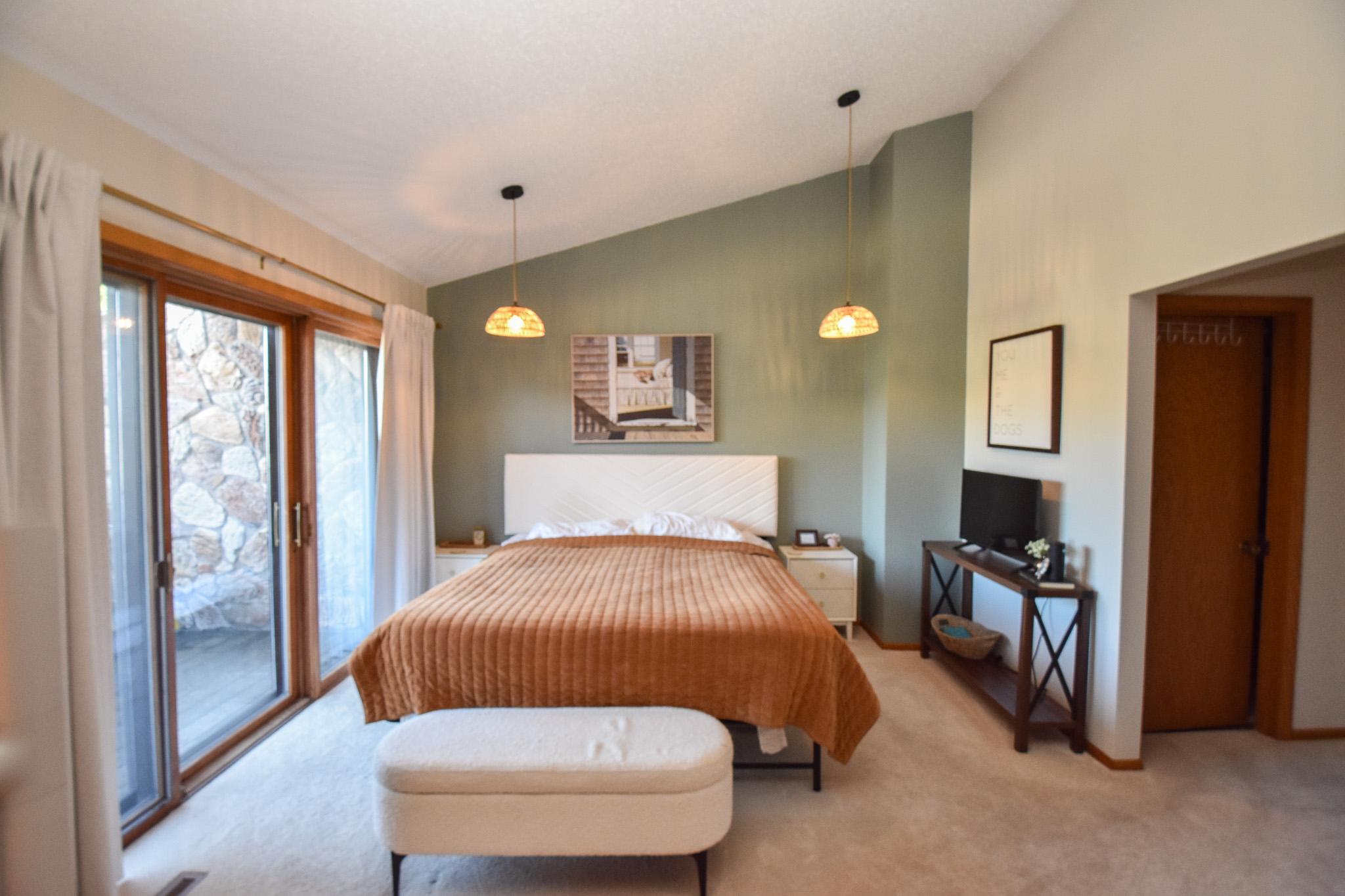1979 twin home for sale at 606 37th Avenue S in Moorhead, MN — 2 bed, 3 bath (photo 15 of 41)