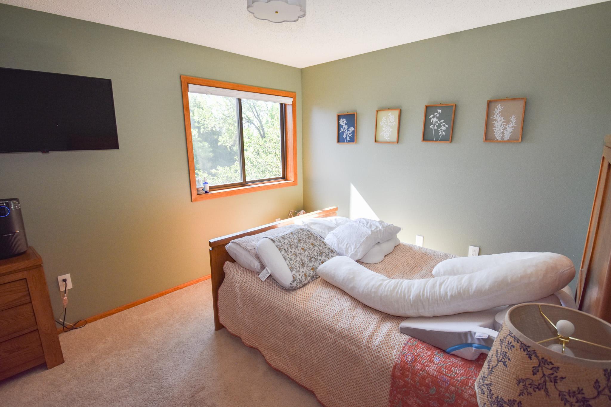 1979 twin home for sale at 606 37th Avenue S in Moorhead, MN — 2 bed, 3 bath (photo 25 of 41)