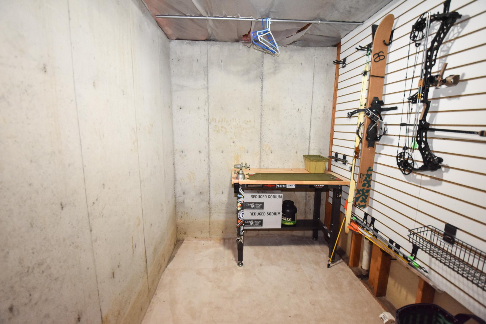 1979 twin home for sale at 606 37th Avenue S in Moorhead, MN — 2 bed, 3 bath (photo 31 of 41)