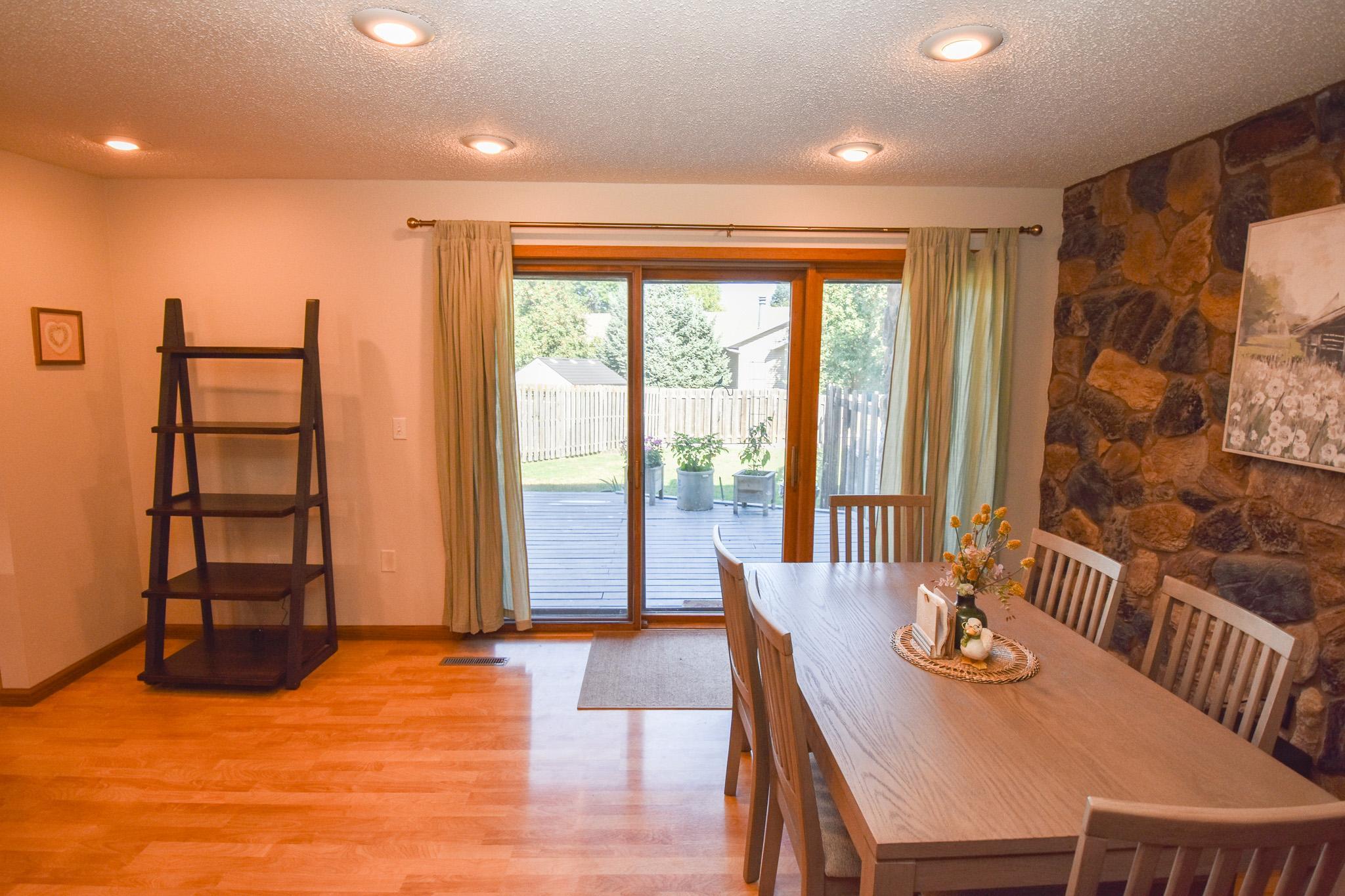 1979 twin home for sale at 606 37th Avenue S in Moorhead, MN — 2 bed, 3 bath (photo 7 of 41)