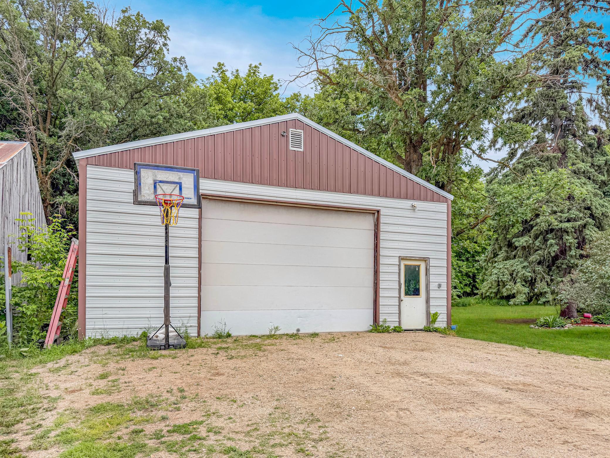 1940 single family home for sale at 50229 169th Avenue in Clearbrook, MN — 3 bed, 3 bath (photo 30 of 32)