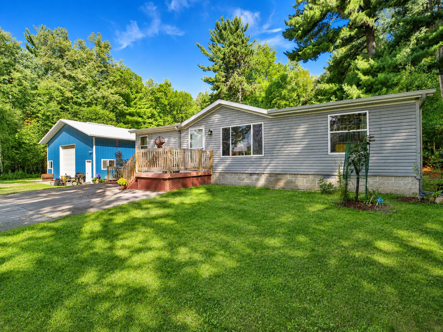 2004 single family home for sale at 15821 Nokay Lake Road in Brainerd, MN — 3 bed, 2 bath (photo 2 of 52)