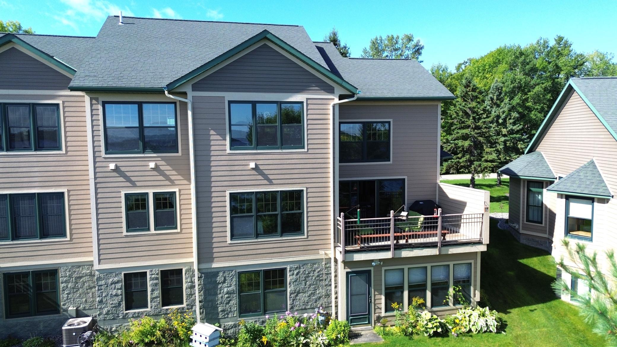 2000 townhouse for sale at 101 Walker Bay Boulevard, Unit F-1 in Walker, MN — 4 bed, 4 bath (photo 2 of 7)