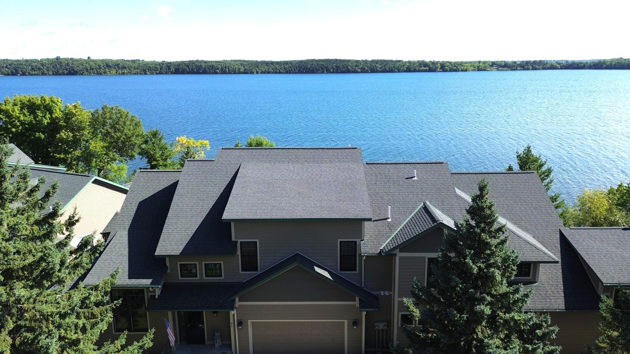 2000 townhouse for sale at 101 Walker Bay Boulevard, Unit F-1 in Walker, MN — 4 bed, 4 bath (photo 3 of 7)