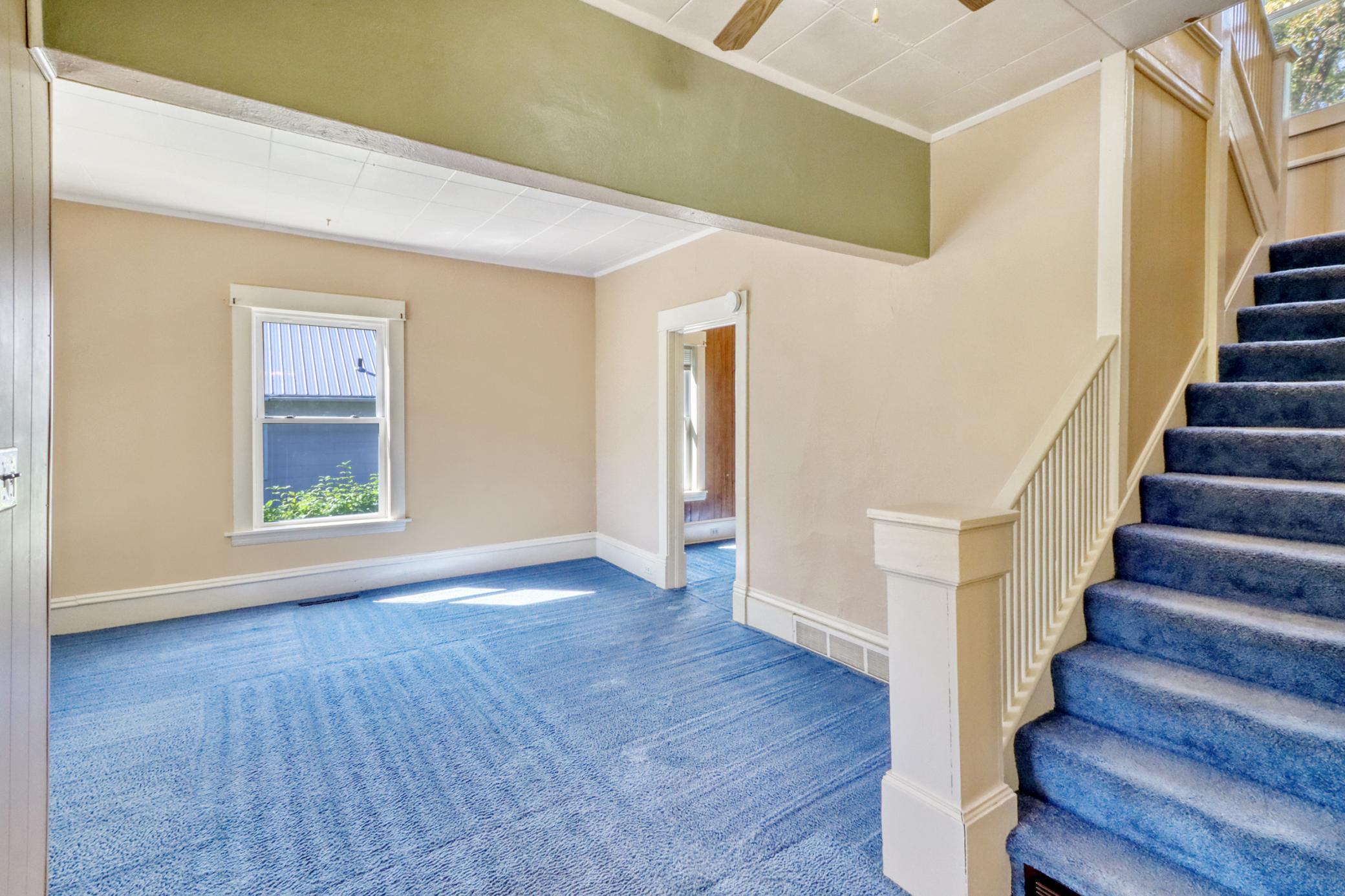 1915 single family home for sale at 332 Oak Street in Detroit Lakes, MN — 3 bed, 2 bath (photo 17 of 61)