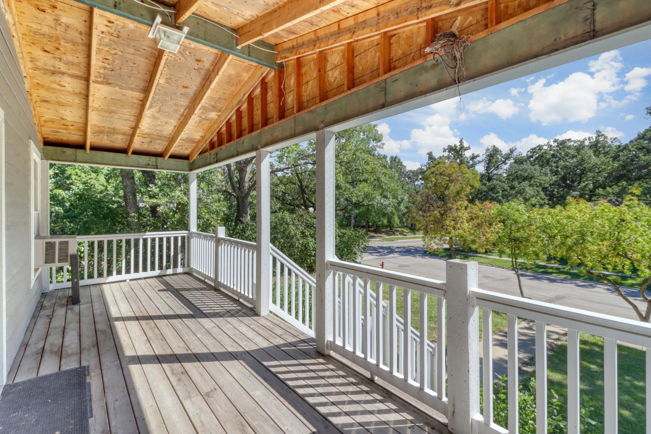 1915 single family home for sale at 332 Oak Street in Detroit Lakes, MN — 3 bed, 2 bath (photo 3 of 61)