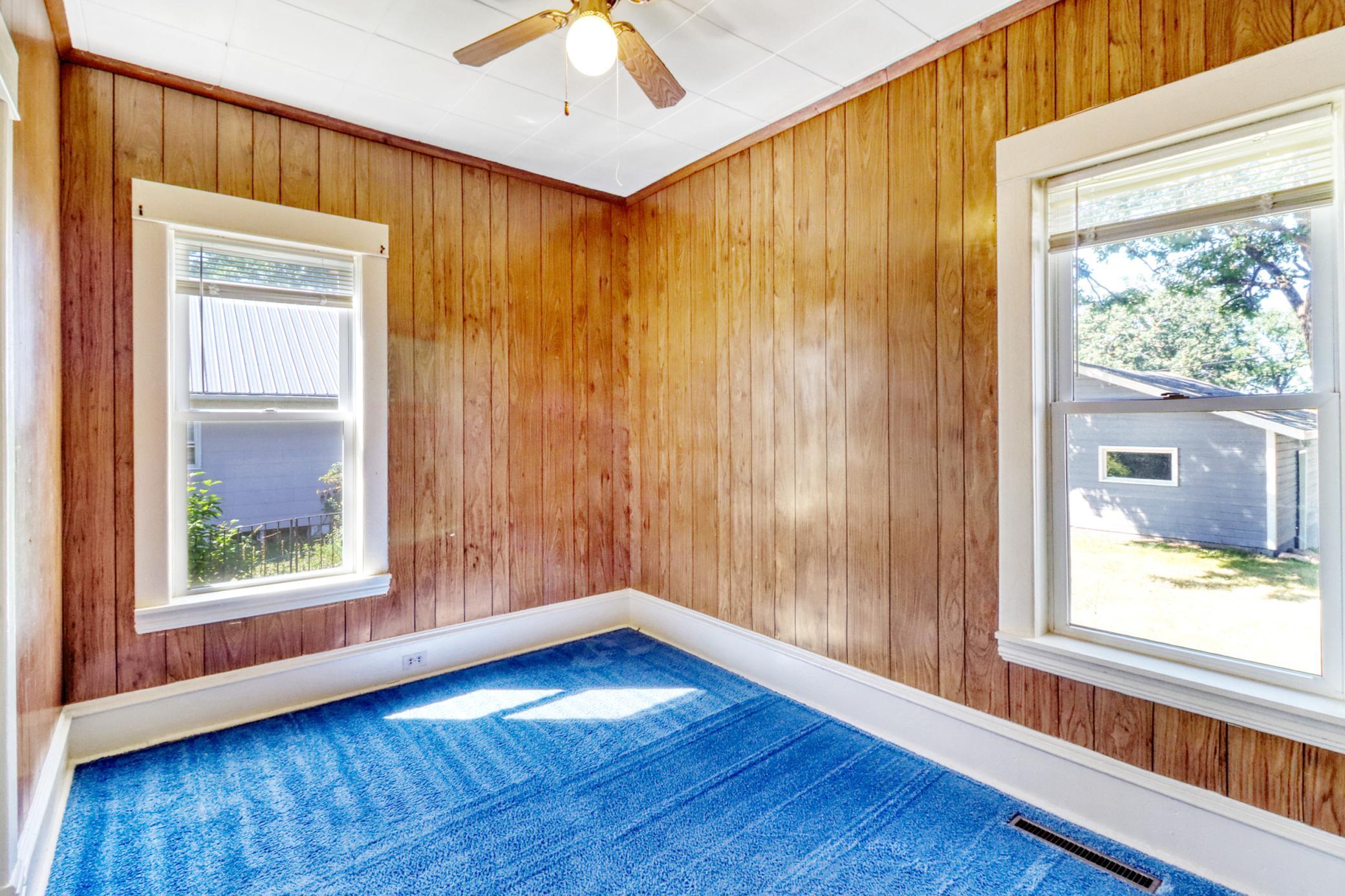 1915 single family home for sale at 332 Oak Street in Detroit Lakes, MN — 3 bed, 2 bath (photo 24 of 61)