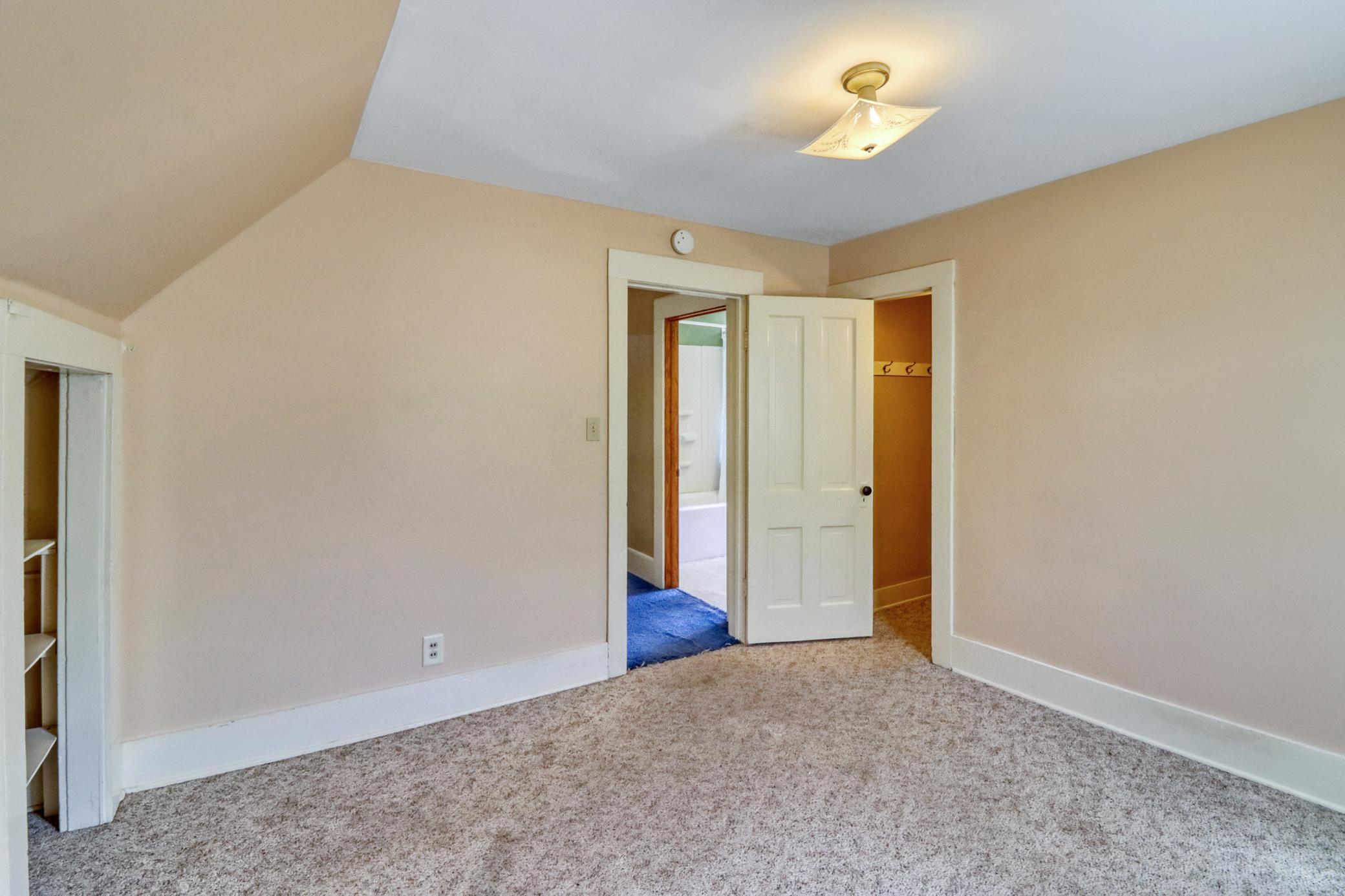 1915 single family home for sale at 332 Oak Street in Detroit Lakes, MN — 3 bed, 2 bath (photo 29 of 61)
