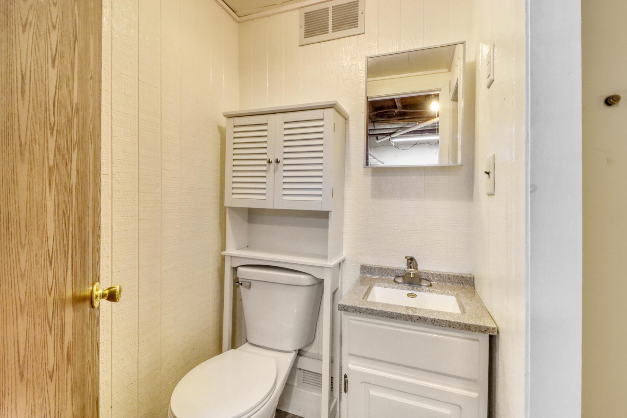 1915 single family home for sale at 332 Oak Street in Detroit Lakes, MN — 3 bed, 2 bath (photo 43 of 61)
