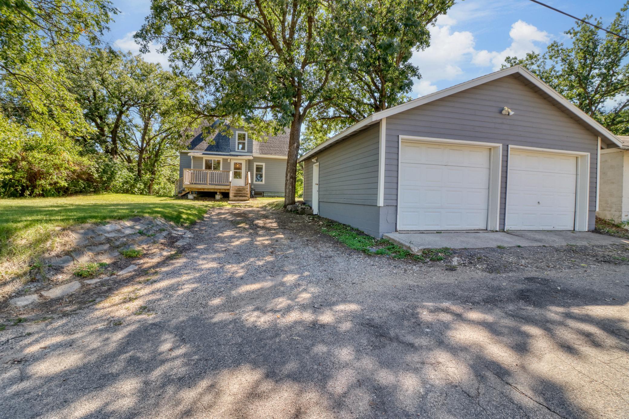 1915 single family home for sale at 332 Oak Street in Detroit Lakes, MN — 3 bed, 2 bath (photo 52 of 61)