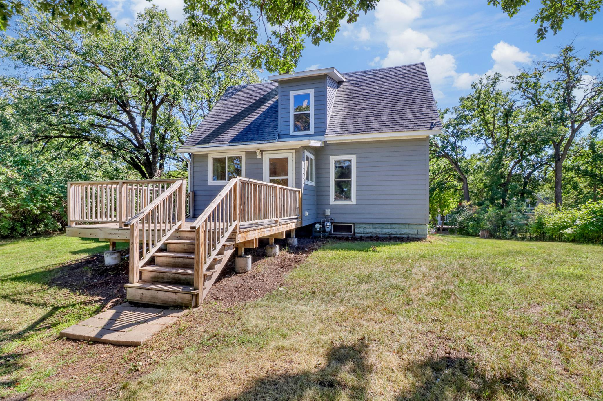 1915 single family home for sale at 332 Oak Street in Detroit Lakes, MN — 3 bed, 2 bath (photo 53 of 61)