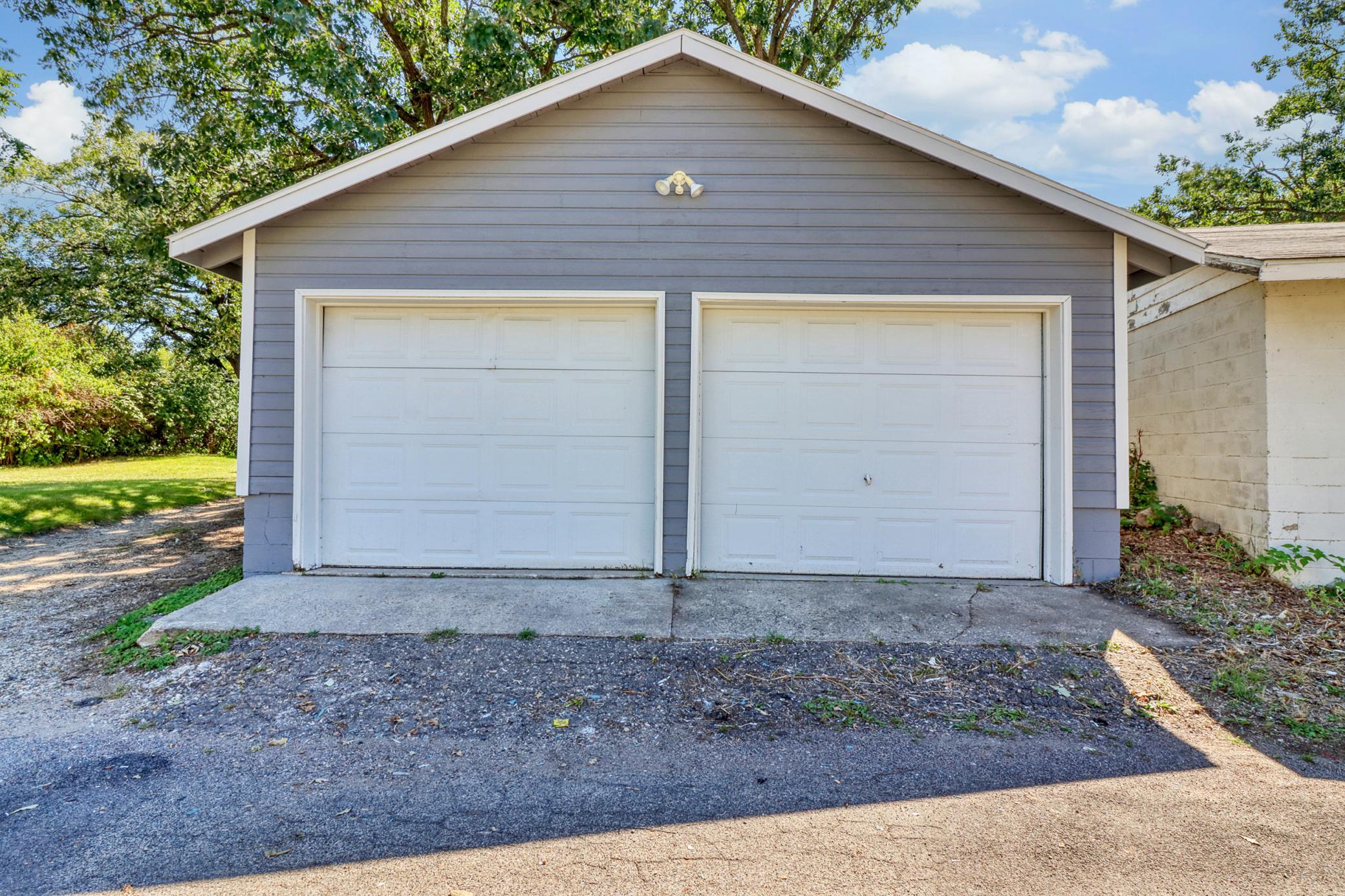 1915 single family home for sale at 332 Oak Street in Detroit Lakes, MN — 3 bed, 2 bath (photo 56 of 61)