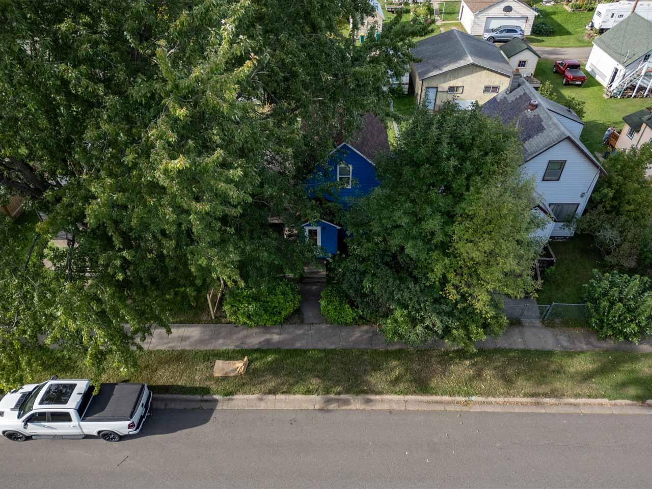 1940 single family home for sale at 220 W Howard Avenue in Keewatin, MN — 2 bed, 1 bath (photo 24 of 27)