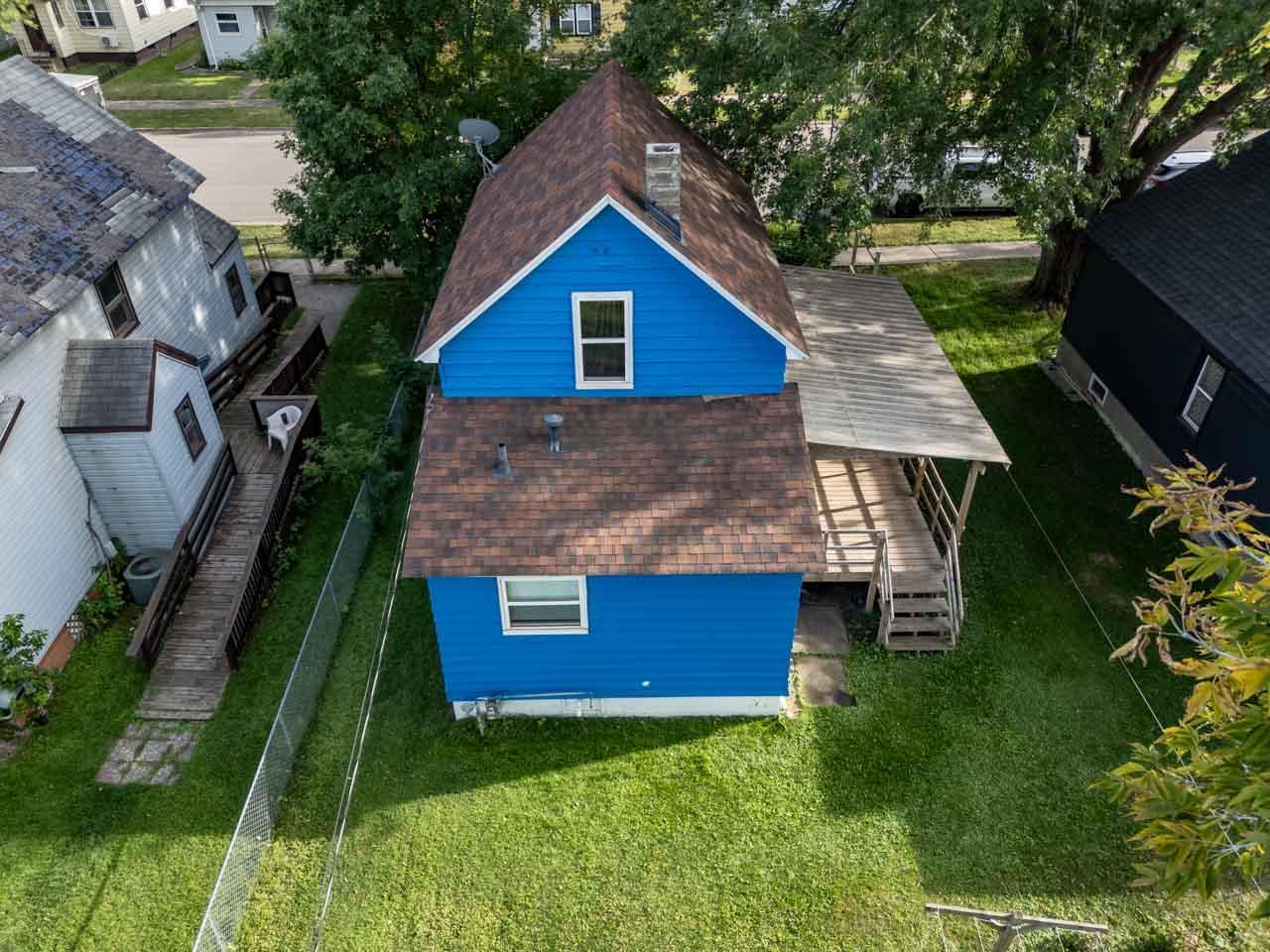 1940 single family home for sale at 220 W Howard Avenue in Keewatin, MN — 2 bed, 1 bath (photo 26 of 27)