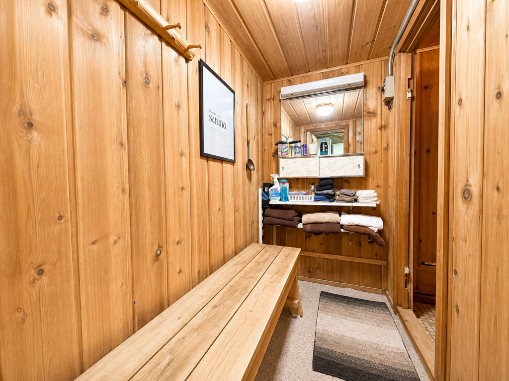 1911 single family home for sale at 502 W 3rd Avenue in Keewatin, MN — 3 bed, 3 bath (photo 30 of 46)