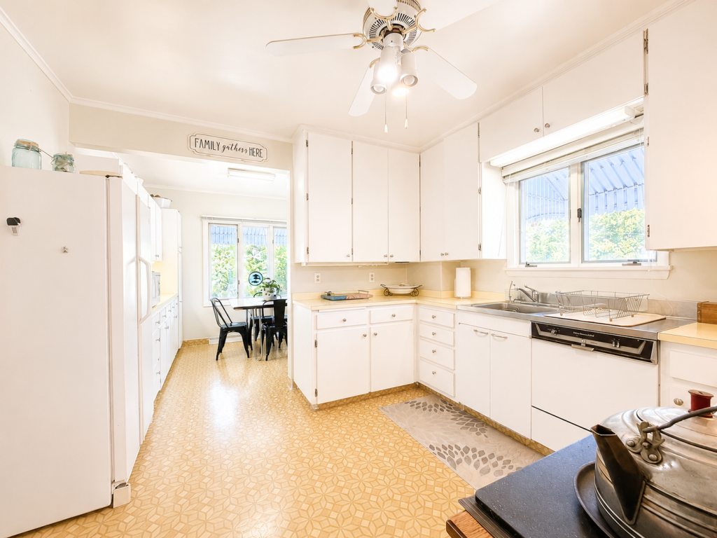 1911 single family home for sale at 502 W 3rd Avenue in Keewatin, MN — 3 bed, 3 bath (photo 6 of 46)