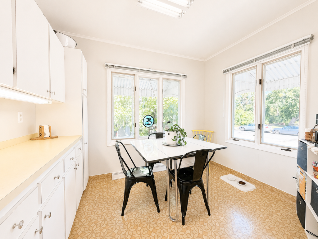 1911 single family home for sale at 502 W 3rd Avenue in Keewatin, MN — 3 bed, 3 bath (photo 7 of 46)
