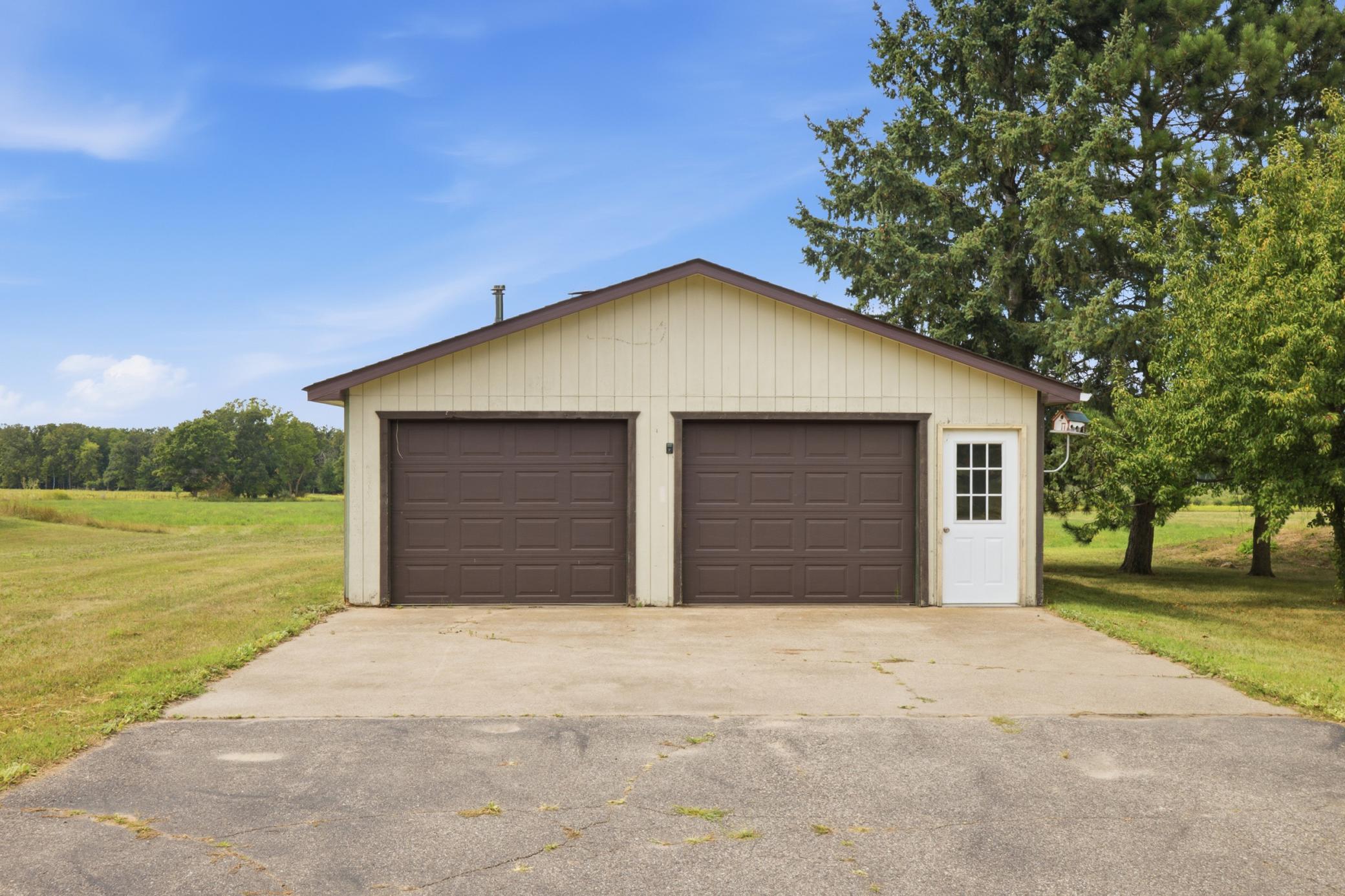 1977 single family home for sale at 4647 County Road 121 in Fort Ripley, MN — 4 bed, 2 bath (photo 2 of 44)