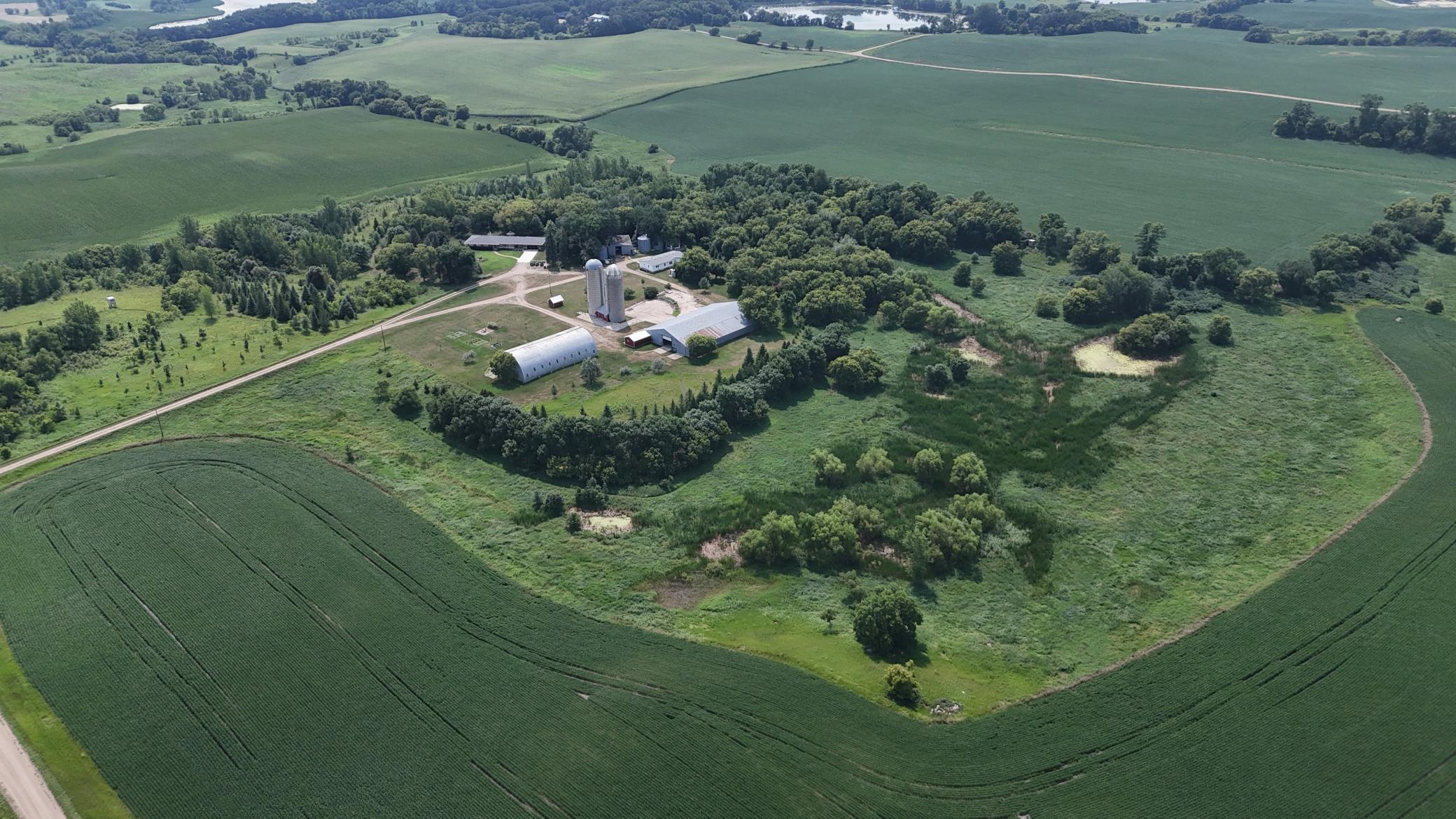 1960 single family home for sale at 11952 Carnation Lane SW in Farwell, MN — 4 bed, 4 bath (photo 9 of 119)