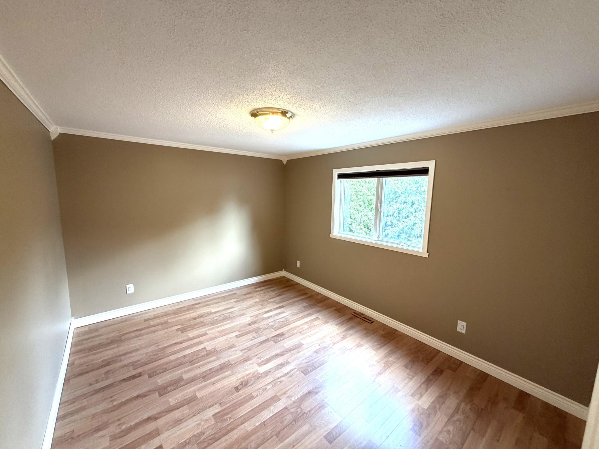 1986 twin home for sale at 1625 30th Avenue S in Fargo, ND — 3 bed, 2 bath (photo 13 of 27)