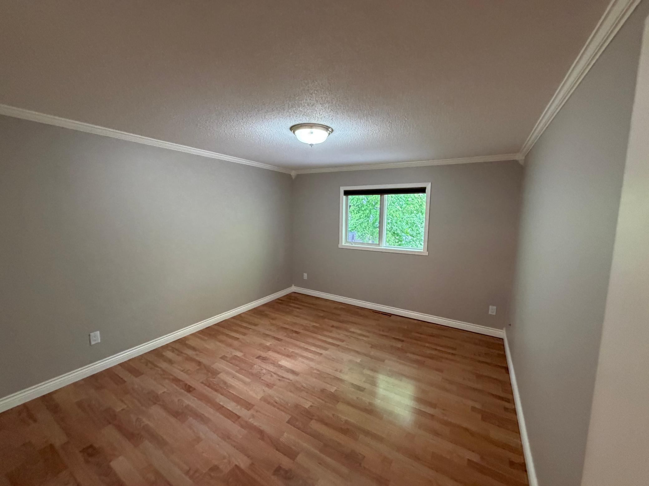 1986 twin home for sale at 1625 30th Avenue S in Fargo, ND — 3 bed, 2 bath (photo 26 of 27)