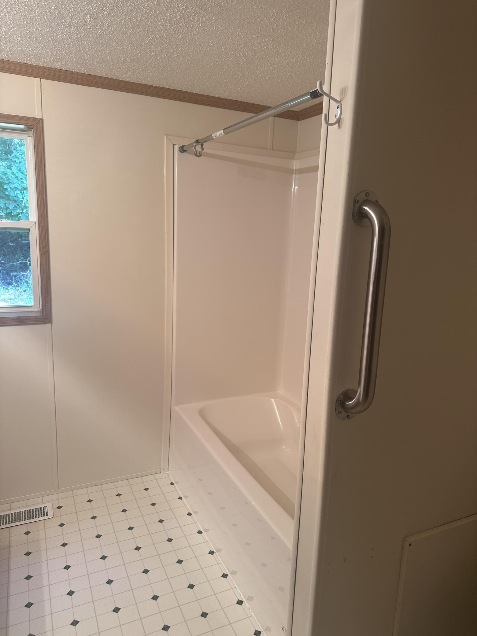 2000 single family home for sale at 4856 State 84 Highway, Unit Lot 40 in Longville, MN — 2 bed, 1 bath (photo 7 of 10)