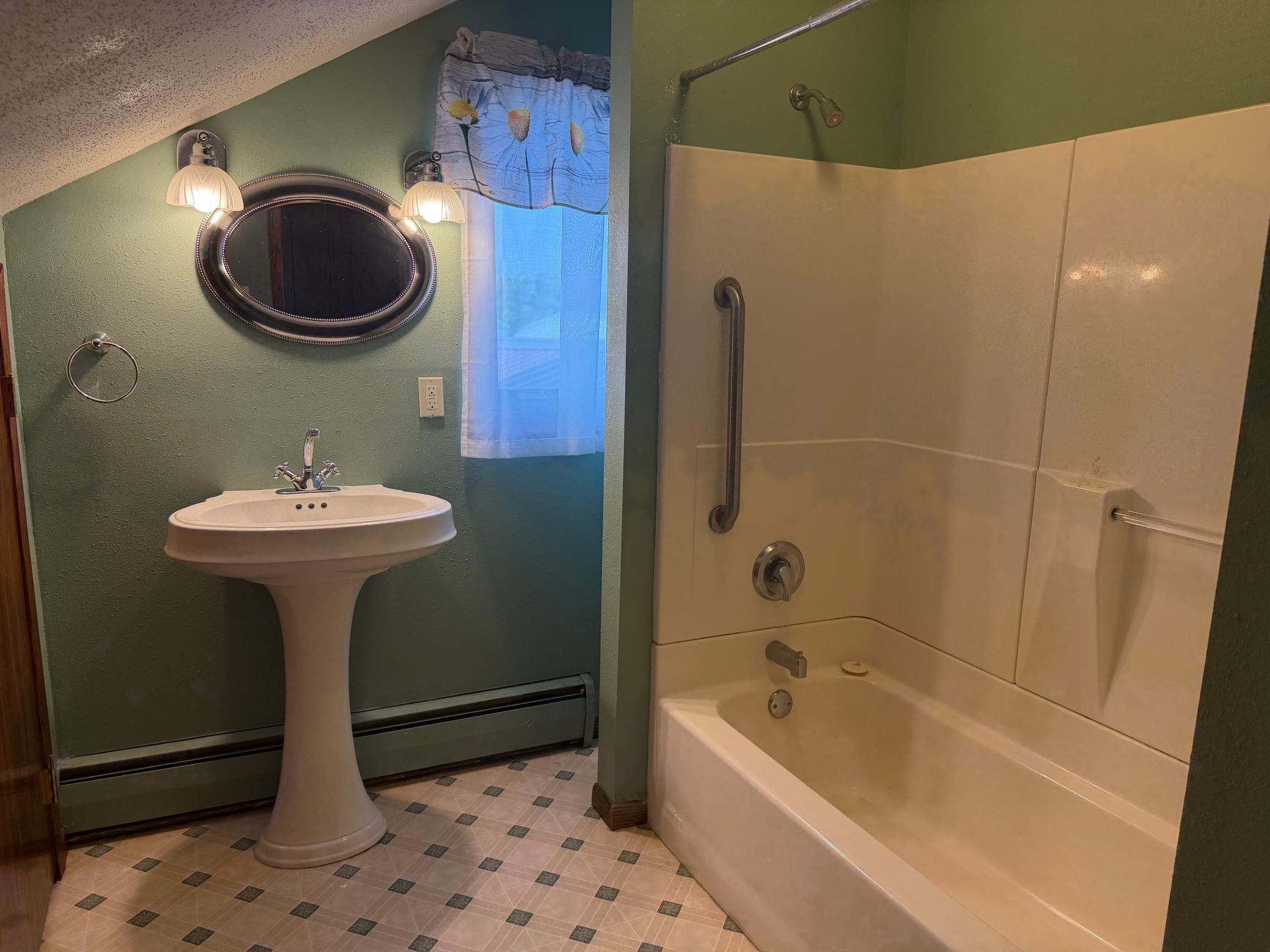 1945 single family home for sale at 6659 122nd Avenue SE in Lisbon, ND — 3 bed, 3 bath (photo 24 of 53)