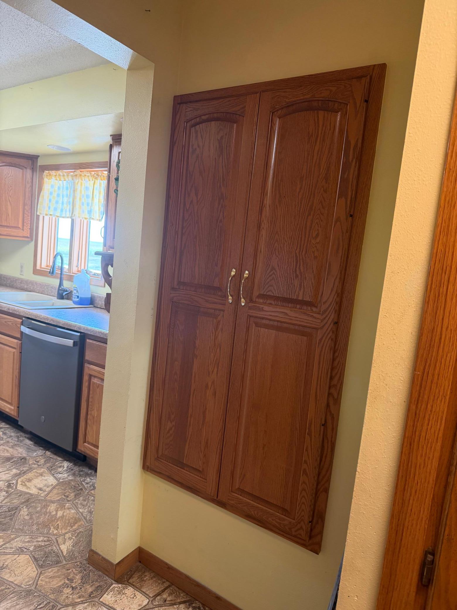 1945 single family home for sale at 6659 122nd Avenue SE in Lisbon, ND — 3 bed, 3 bath (photo 5 of 53)