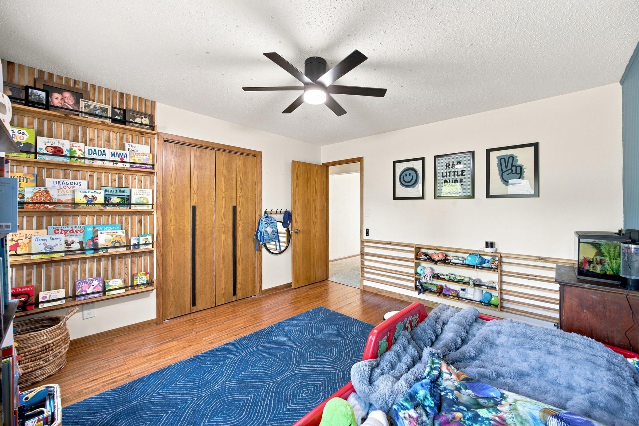 1975 single family home for sale at 6205 Oakport Street N in Moorhead, MN — 3 bed, 2 bath (photo 22 of 40)