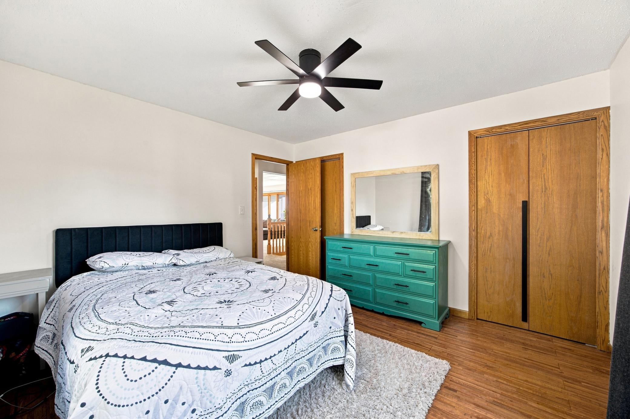 1975 single family home for sale at 6205 Oakport Street N in Moorhead, MN — 3 bed, 2 bath (photo 24 of 40)
