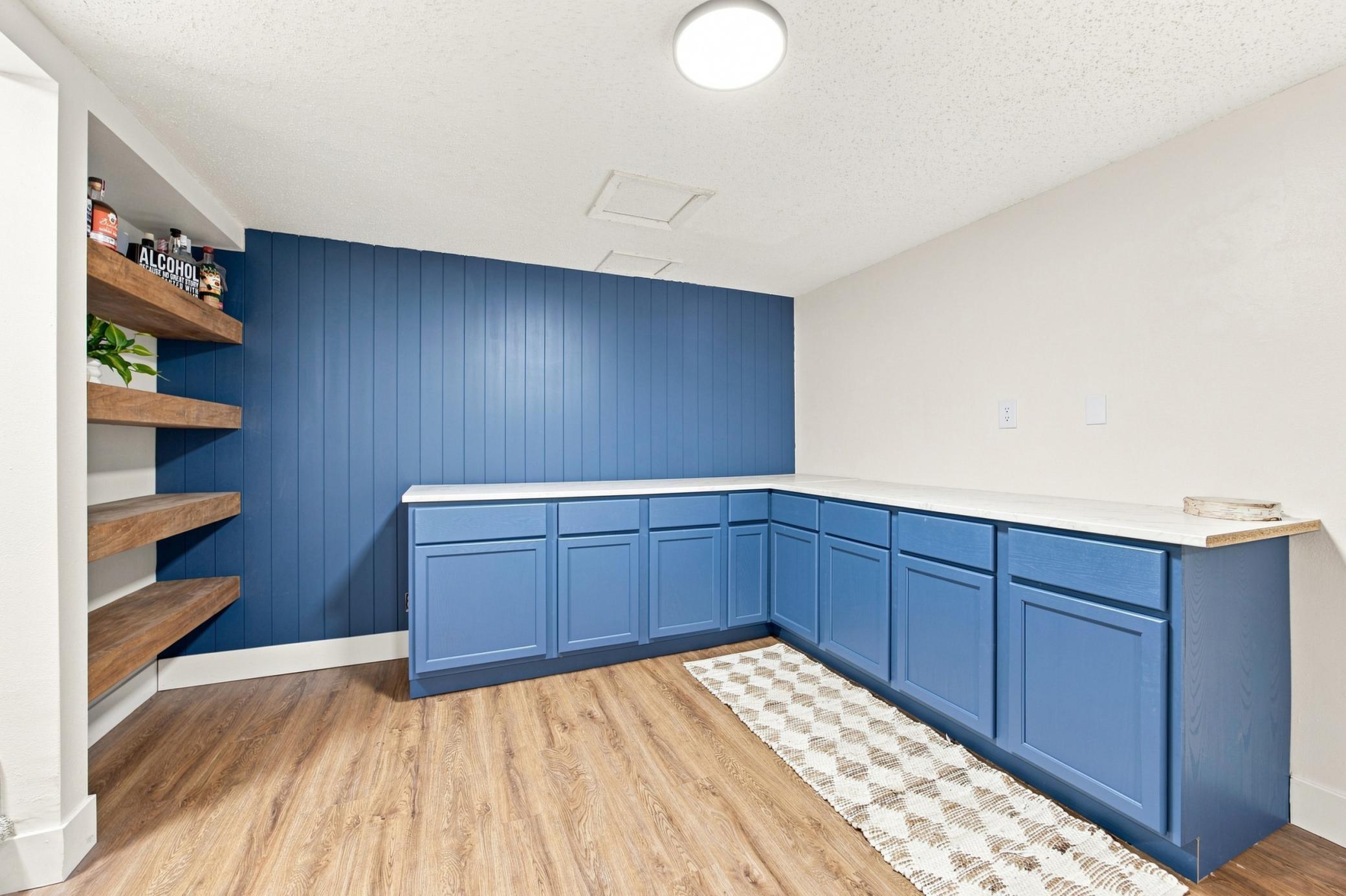 1975 single family home for sale at 6205 Oakport Street N in Moorhead, MN — 3 bed, 2 bath (photo 28 of 40)