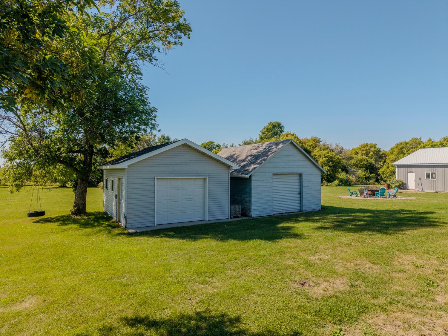 2012 single family home for sale at 26226 120th Avenue in Lake Park, MN — 4 bed, 2 bath (photo 4 of 44)