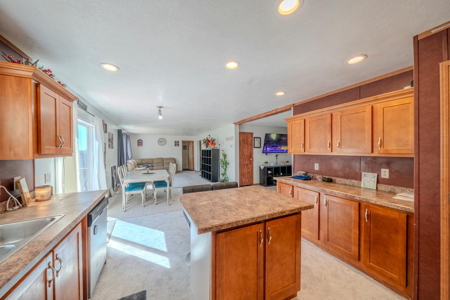 2012 single family home for sale at 26226 120th Avenue in Lake Park, MN — 4 bed, 2 bath (photo 9 of 44)
