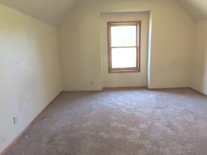 1905 single family home for sale at 518 Main Avenue N in Thief River Falls, MN — 4 bed, 2 bath (photo 19 of 30)