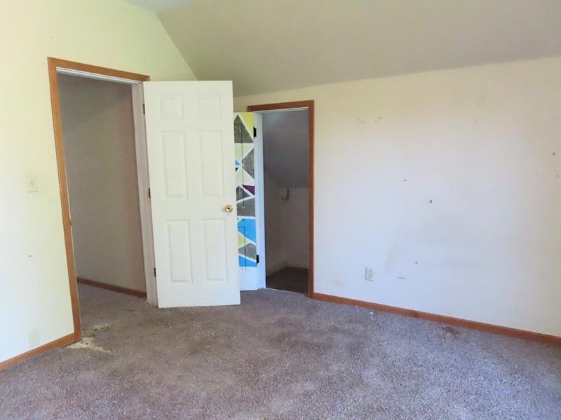1905 single family home for sale at 518 Main Avenue N in Thief River Falls, MN — 4 bed, 2 bath (photo 20 of 30)