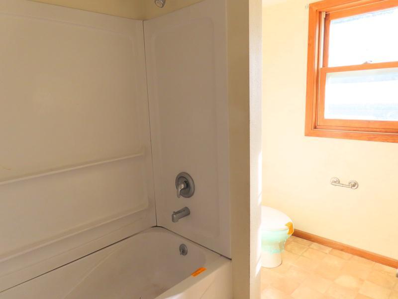 1905 single family home for sale at 518 Main Avenue N in Thief River Falls, MN — 4 bed, 2 bath (photo 21 of 30)